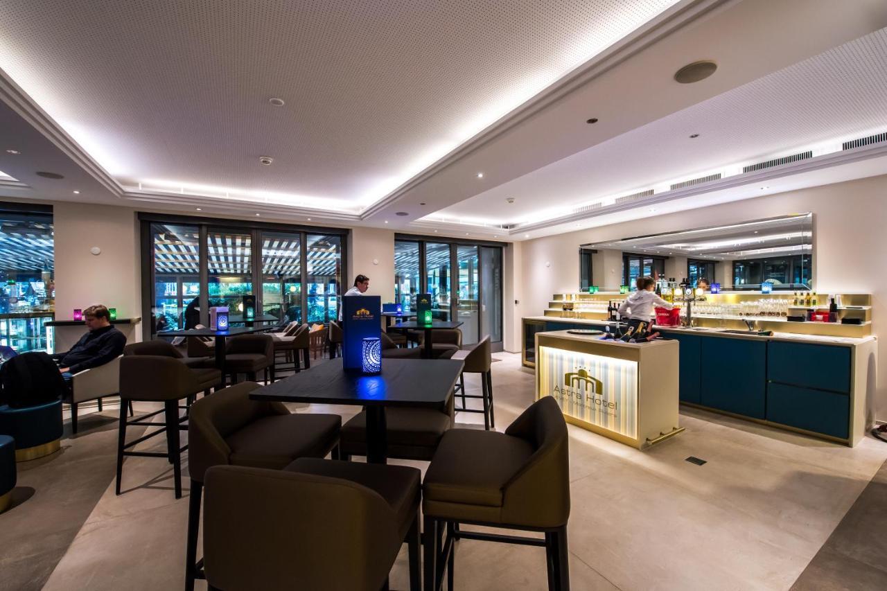 Studios Astra Hotel فيفي المظهر الخارجي الصورة